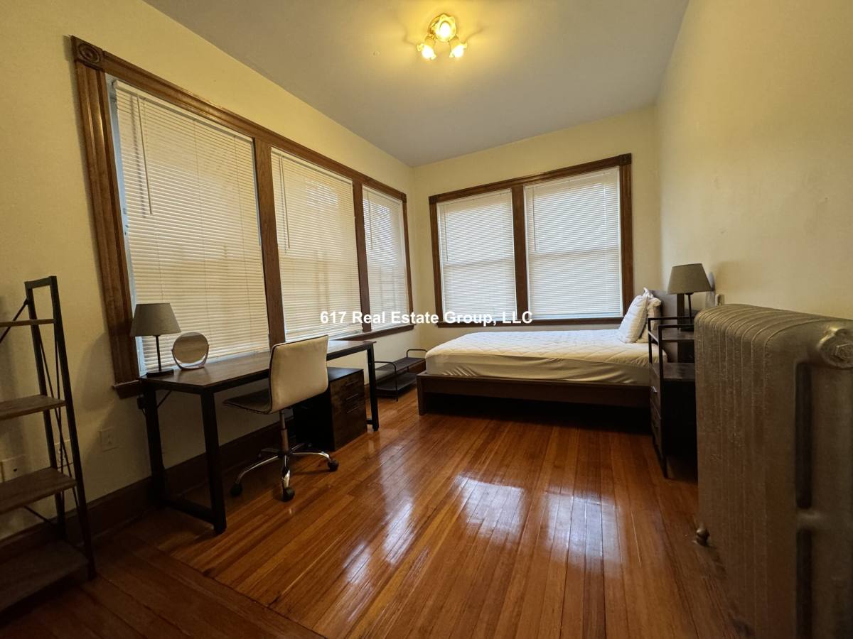 Apartment for rent at 21 Gibbs St #2F, Brookline, MA 02446
