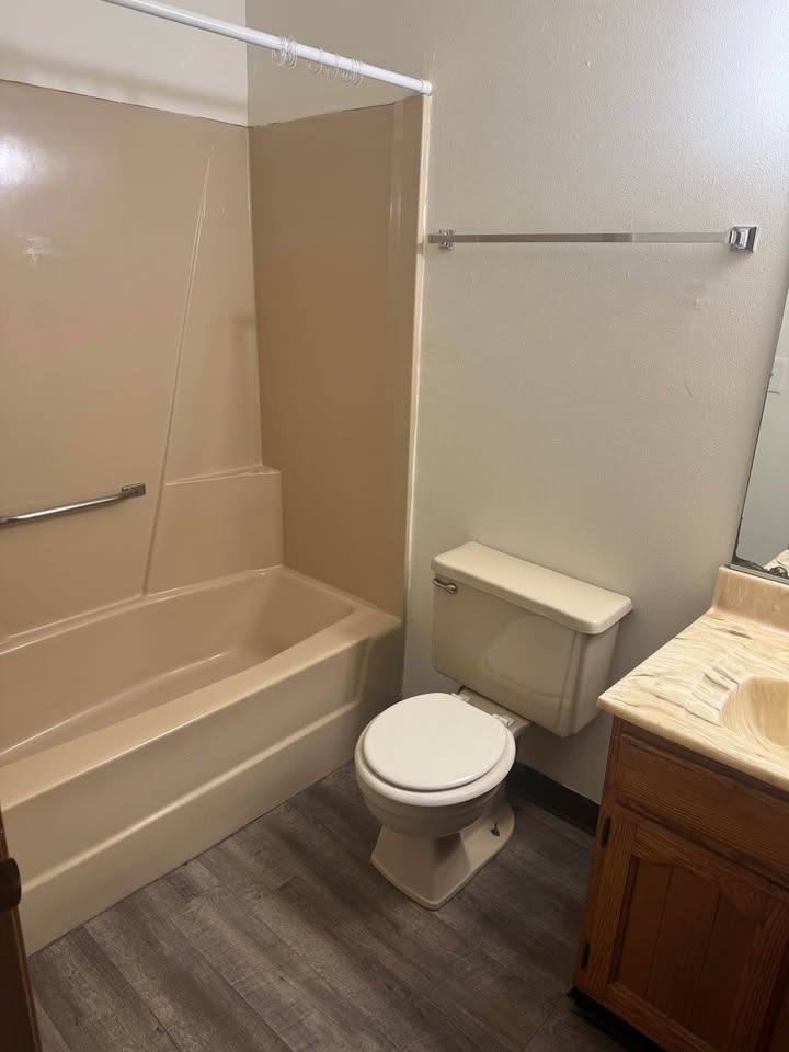 Apartment for rent at 406 1st St #2, Neenah, WI 54956