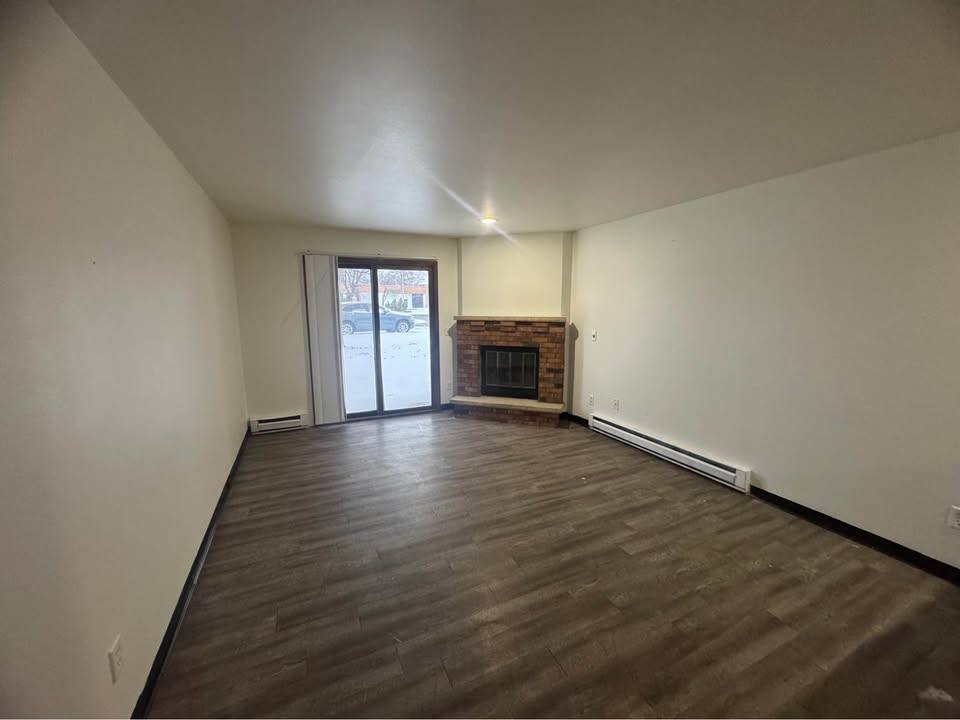 Apartment for rent at 406 1st St #2, Neenah, WI 54956