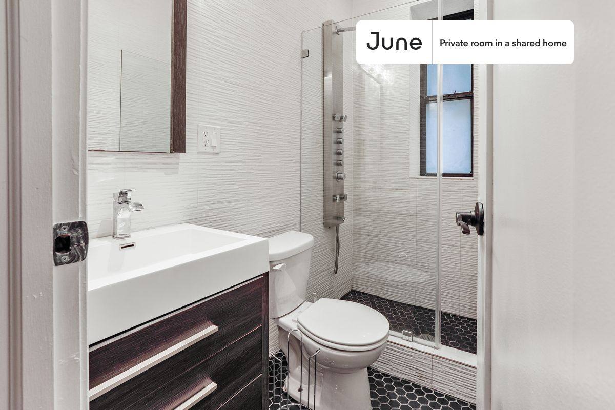 Apartment for rent at 23 E 109th St, New York, NY 10029