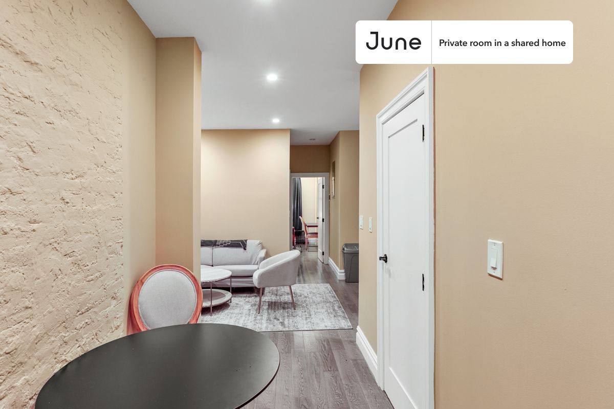 Apartment for rent at 23 E 109th St, New York, NY 10029