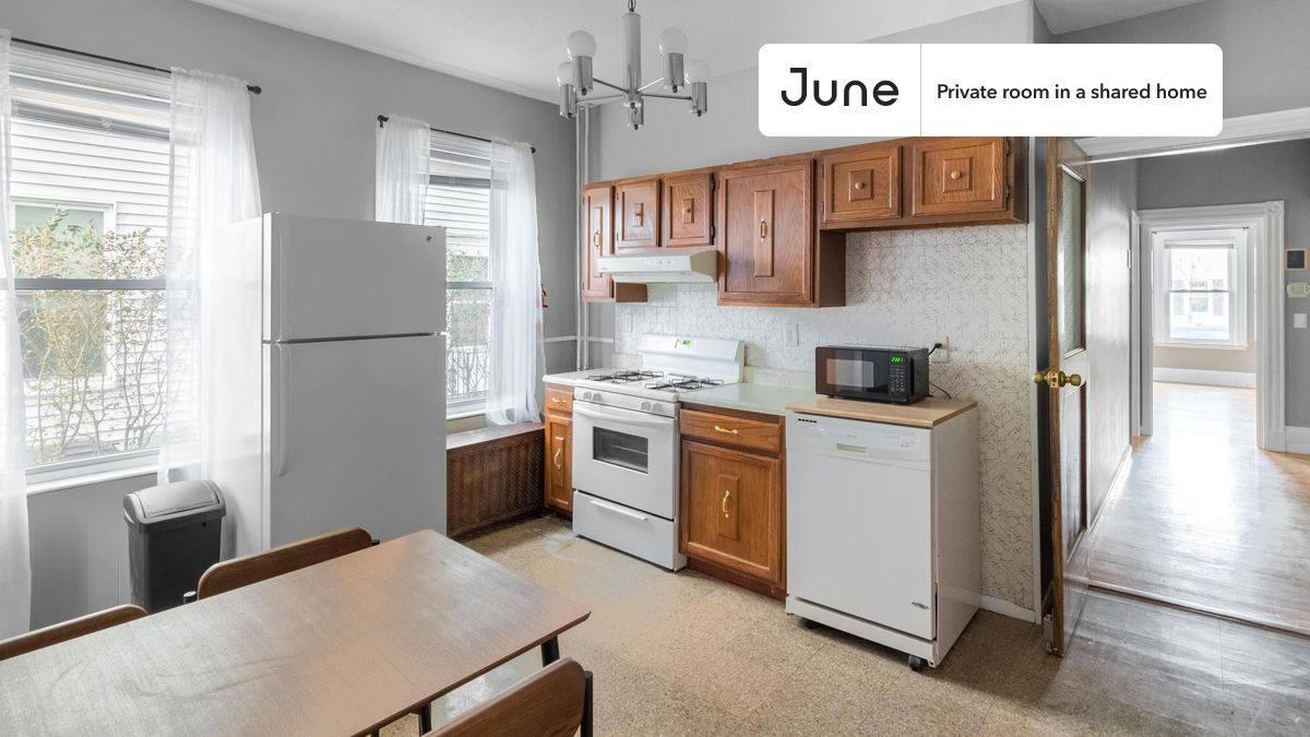 Apartment for rent at 106 Beacon St, Somerville, MA 02143