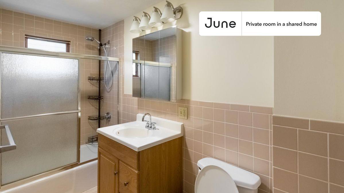 Apartment for rent at 106 Beacon St, Somerville, MA 02143