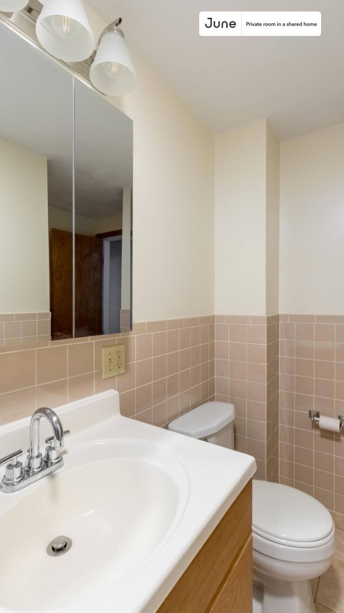 Apartment for rent at 106 Beacon St, Somerville, MA 02143