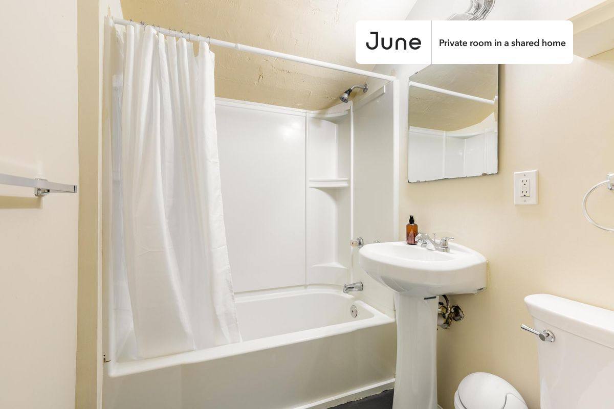 Apartment for rent at 1811 S St NW, Washington, DC 20009