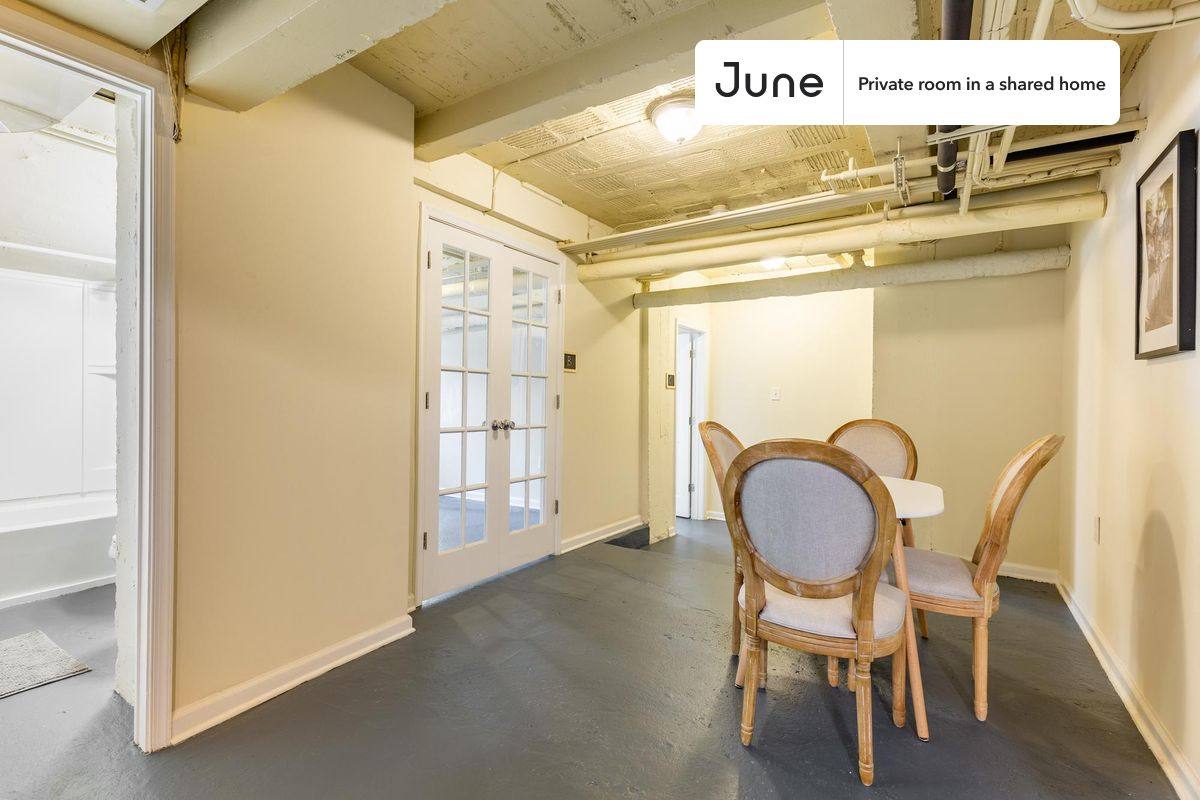 Apartment for rent at 1811 S St NW, Washington, DC 20009