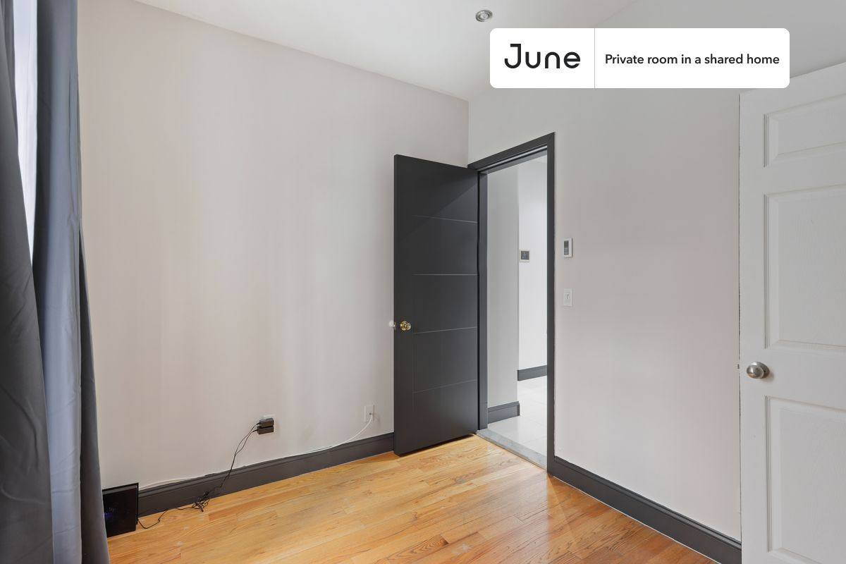 Apartment for rent at 207 W 109th St #C, New York, NY 10025
