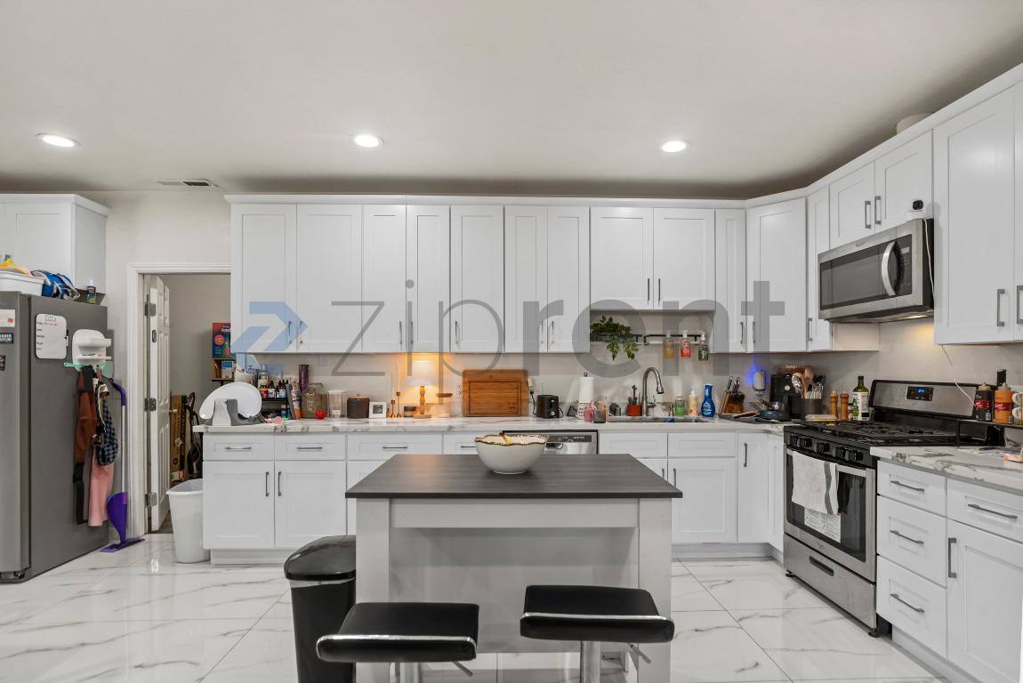 House for rent at 6426 Cedar Blvd, Newark, CA 94560