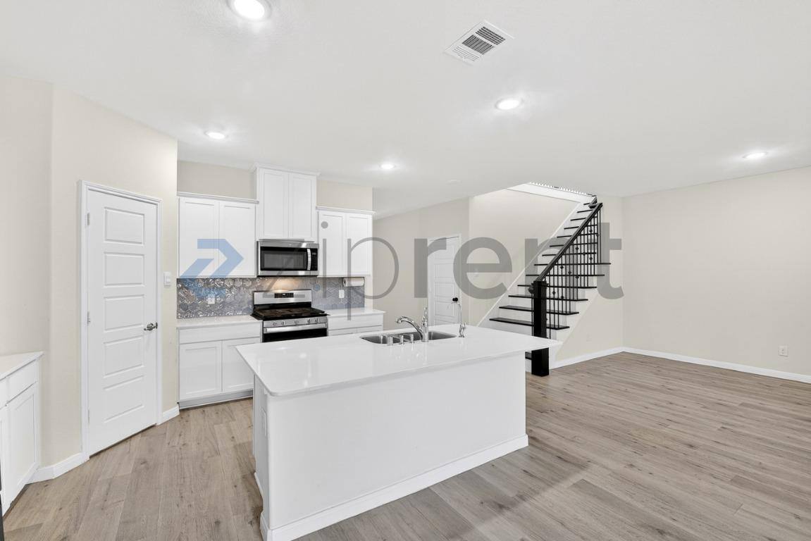 House for rent at 13400 Manuel Dr, Little Elm, TX 75068