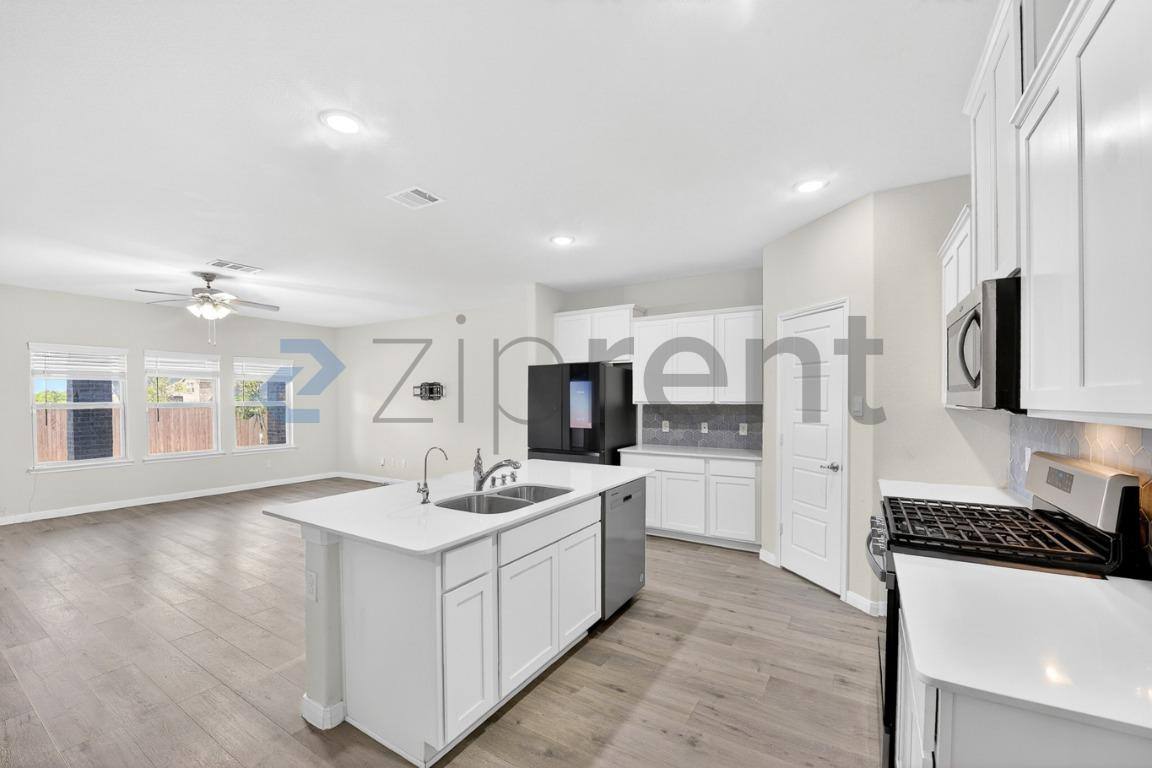 House for rent at 13400 Manuel Dr, Little Elm, TX 75068