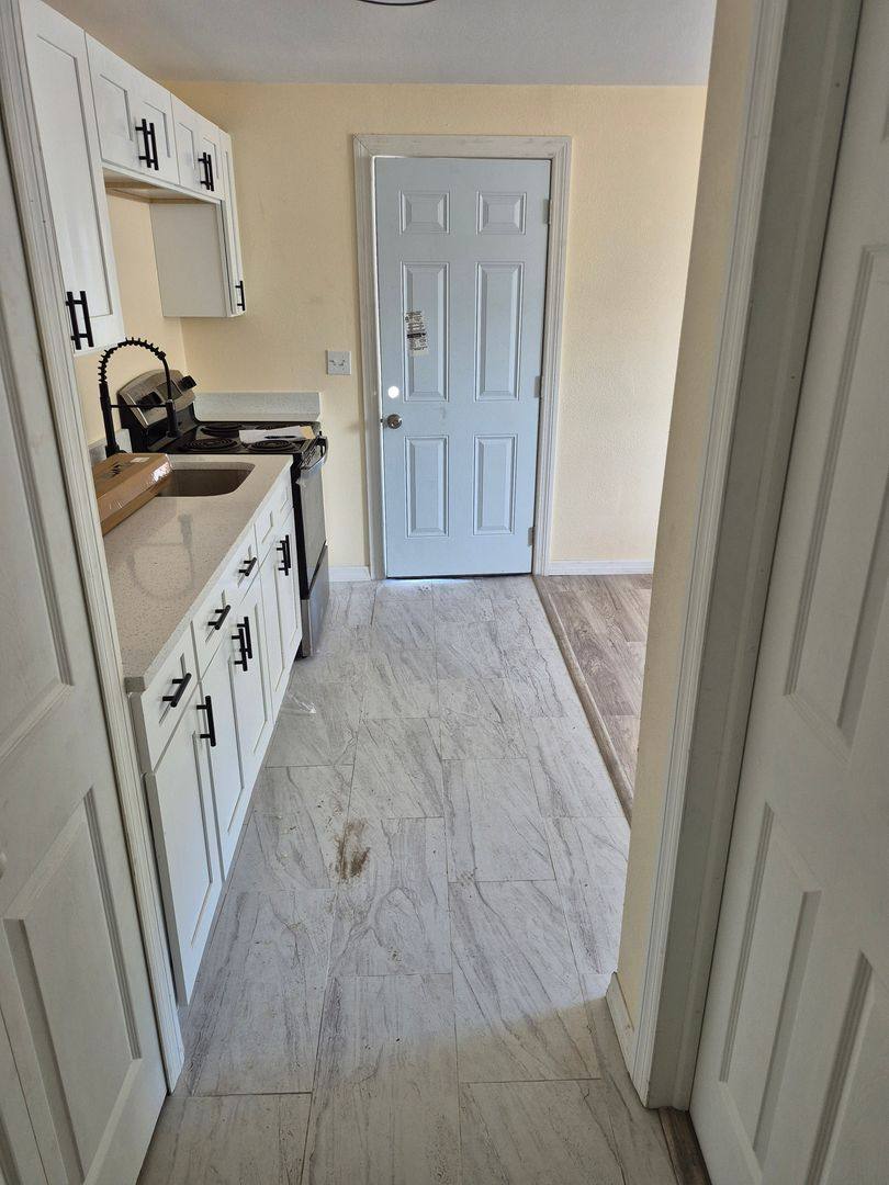 Apartment for rent at 5680 28th St N, Saint Petersburg, FL 33714