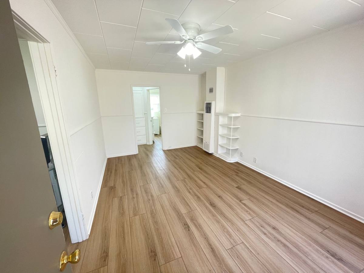 Apartment for rent at 504, 506, 508, 510 Elmwood Ave, Burbank, CA 91501