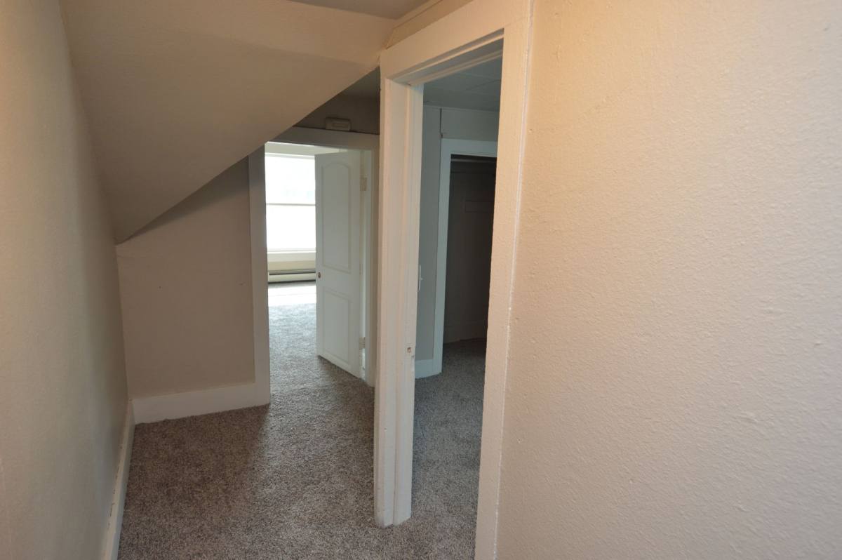 House for rent at 418 N 5th St, Grand Forks, ND 58203