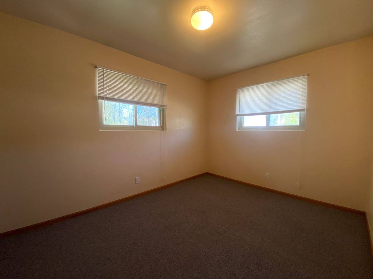 Apartment for rent at 1001-1005 N Buchanan St, Maryville, MO 64468