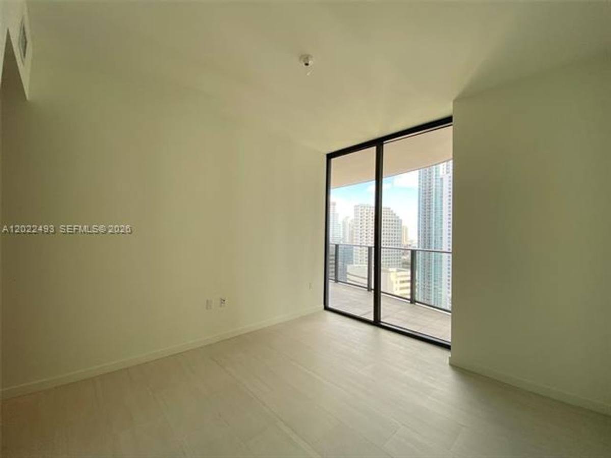 Apartment for rent at 1000 Brickell Plaza, Miami, FL 33131