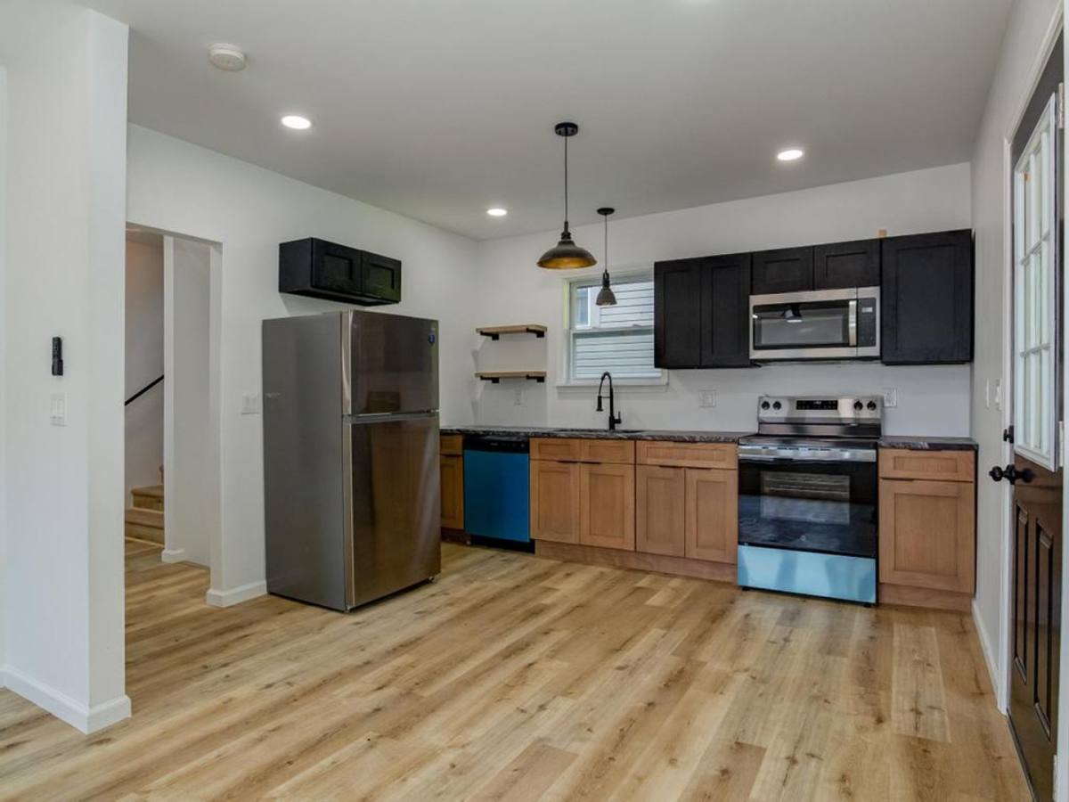 Apartment for rent at 910 Main St, Aliquippa, PA 15001