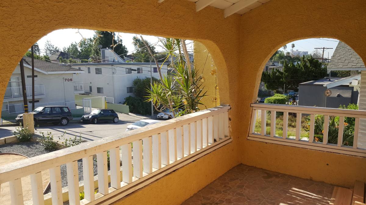 Apartment for rent at 711 Maltman Ave, Los Angeles, CA 90026
