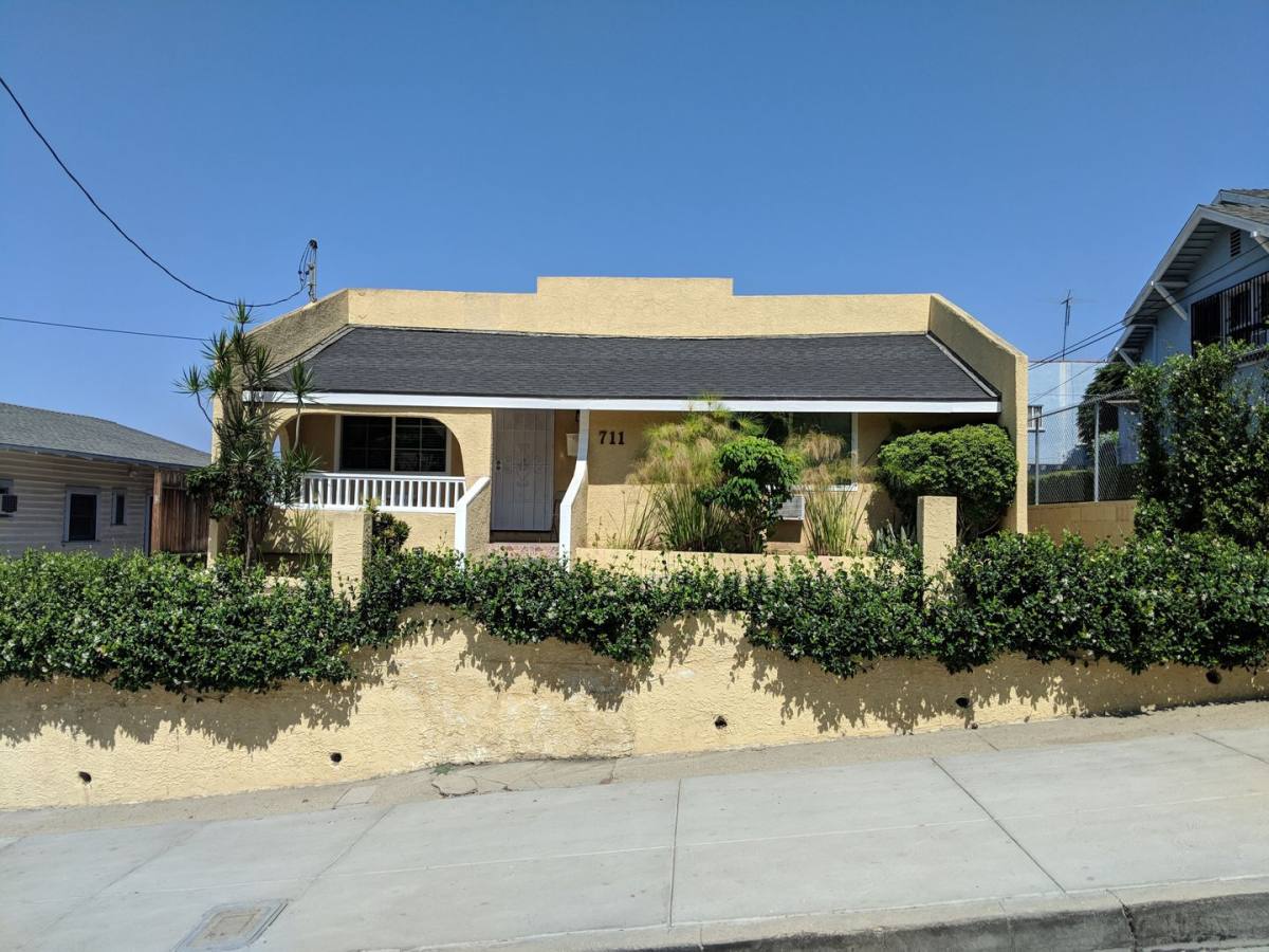 Apartment for rent at 711 Maltman Ave, Los Angeles, CA 90026
