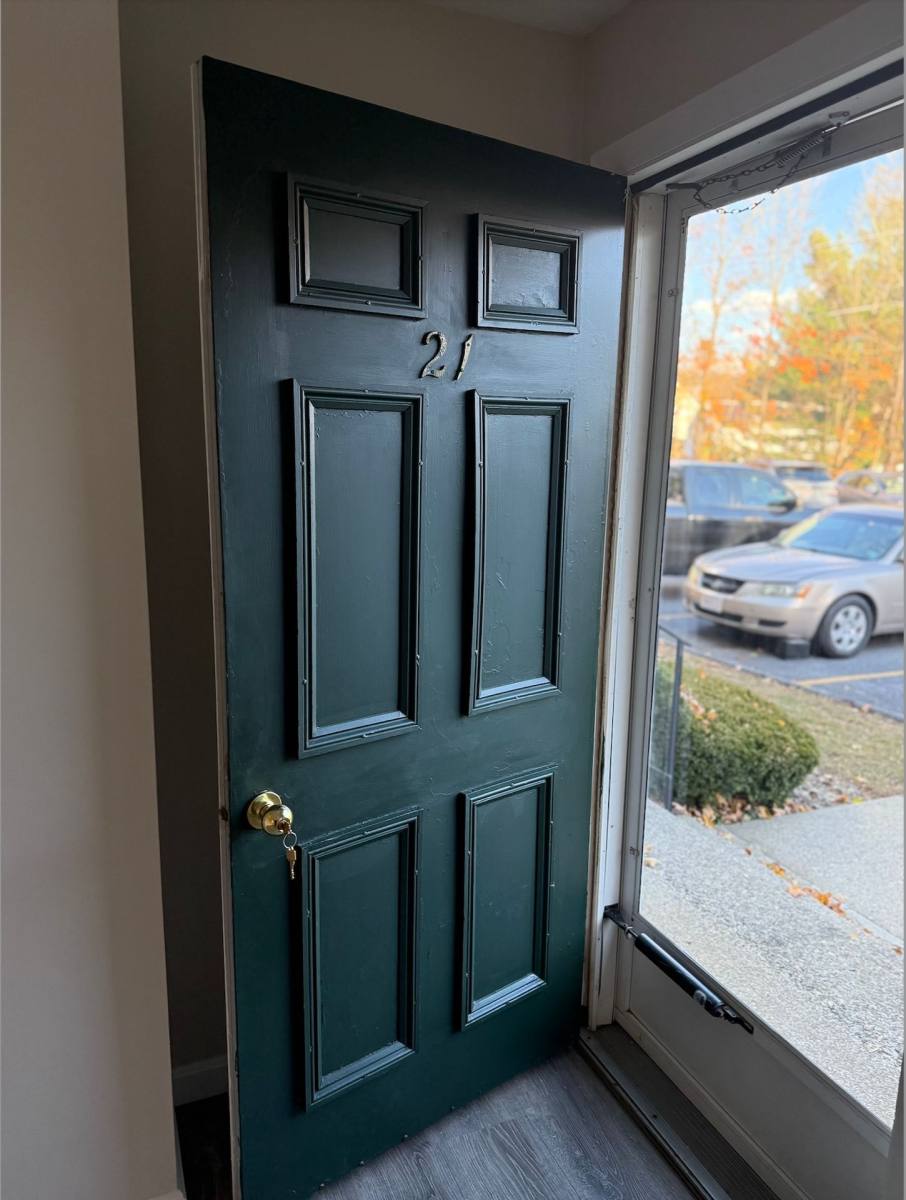 Apartment for rent at 221 W St, Leominster, MA 01453
