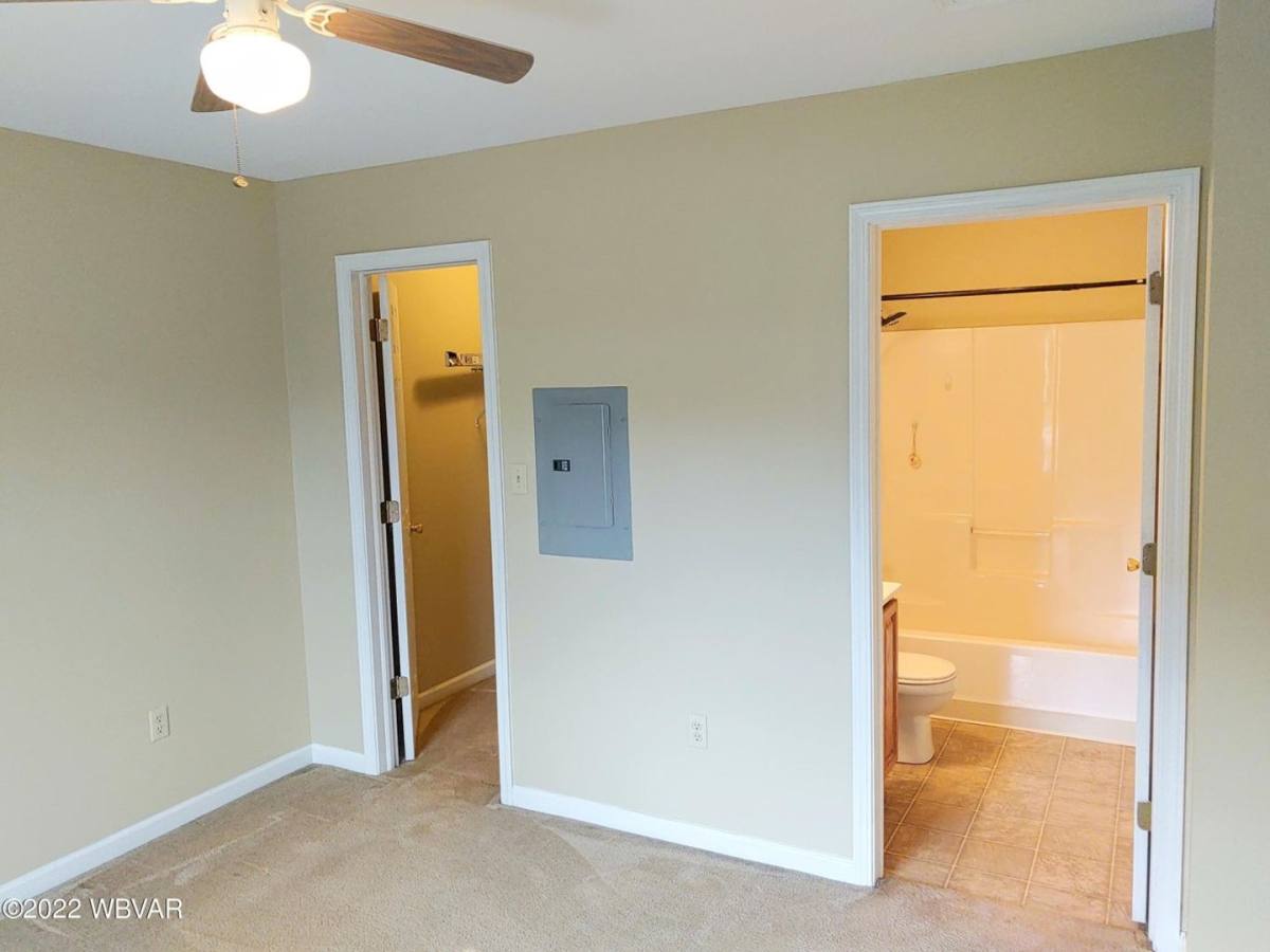 House for rent at 255 Underwood St, Jersey Shore, PA 17740