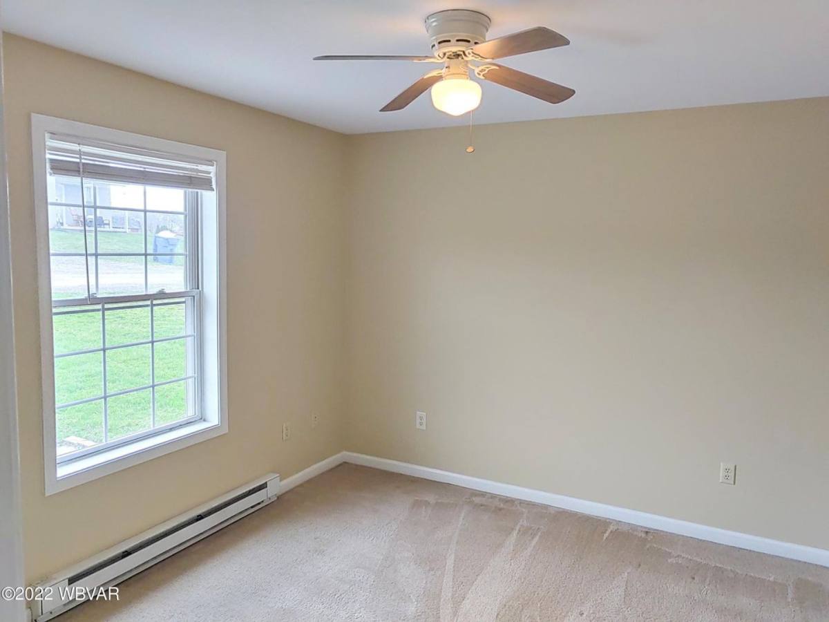 House for rent at 255 Underwood St, Jersey Shore, PA 17740