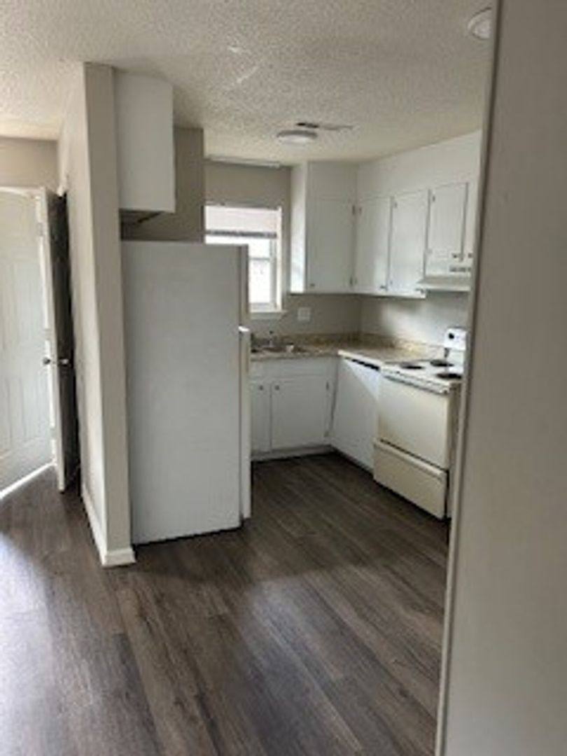 Apartment for rent at 803-807-811 Utah Dr, Winston Salem, NC 27107