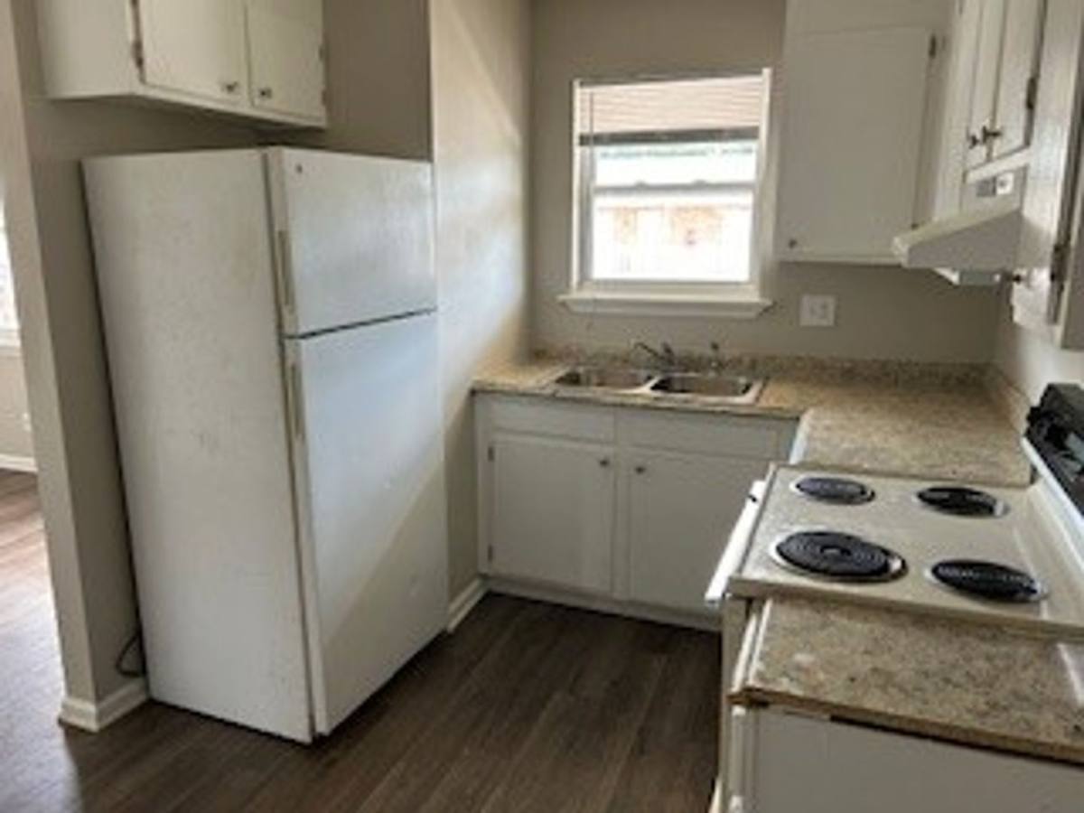 Apartment for rent at 803-807-811 Utah Dr, Winston Salem, NC 27107