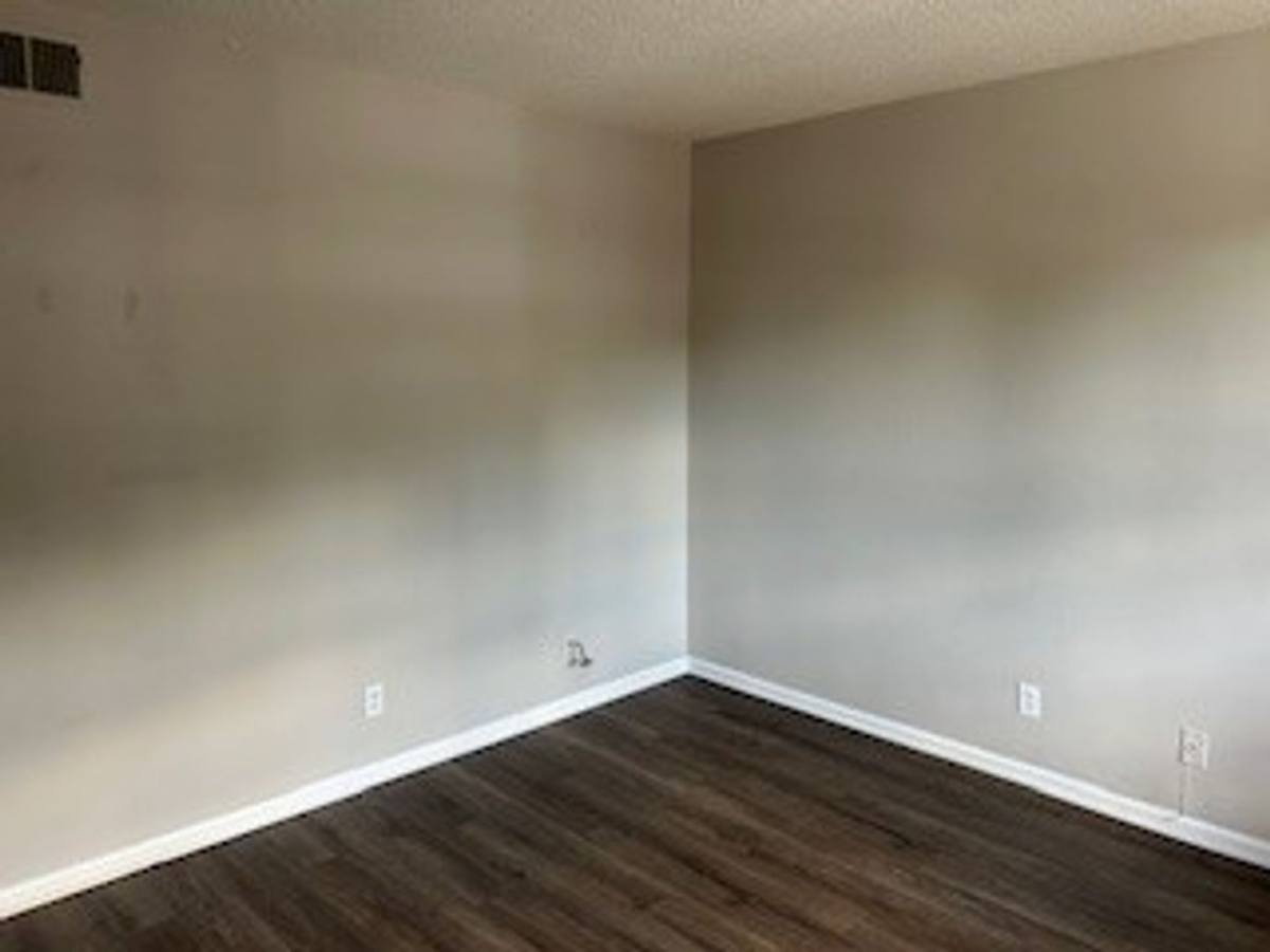 Apartment for rent at 803-807-811 Utah Dr, Winston Salem, NC 27107