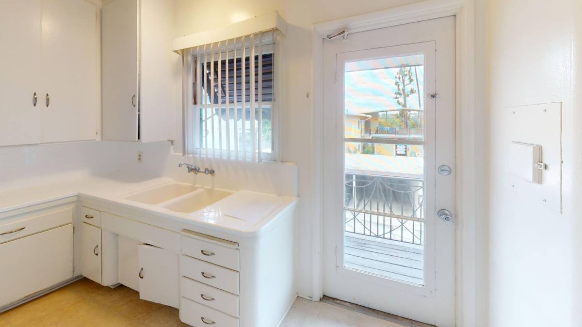 Apartment for rent at 322-324 Pasadena Ave, South Pasadena, CA 91030