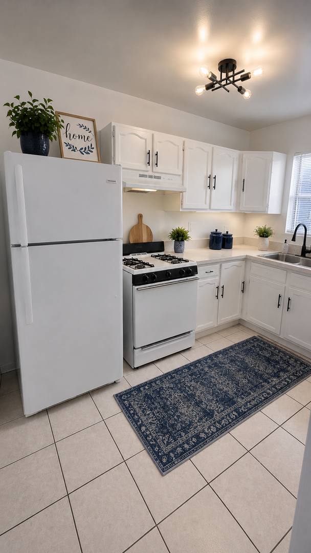 Apartment for rent at 1549-1555 Linden Ave, Long Beach, CA 90813