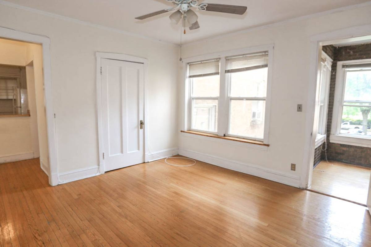 Apartment for rent at 5055 N Damen Ave, Chicago, IL 60625