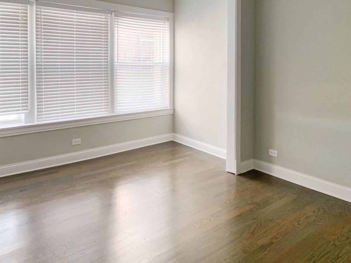 Apartment for rent at 5055 N Damen Ave, Chicago, IL 60625