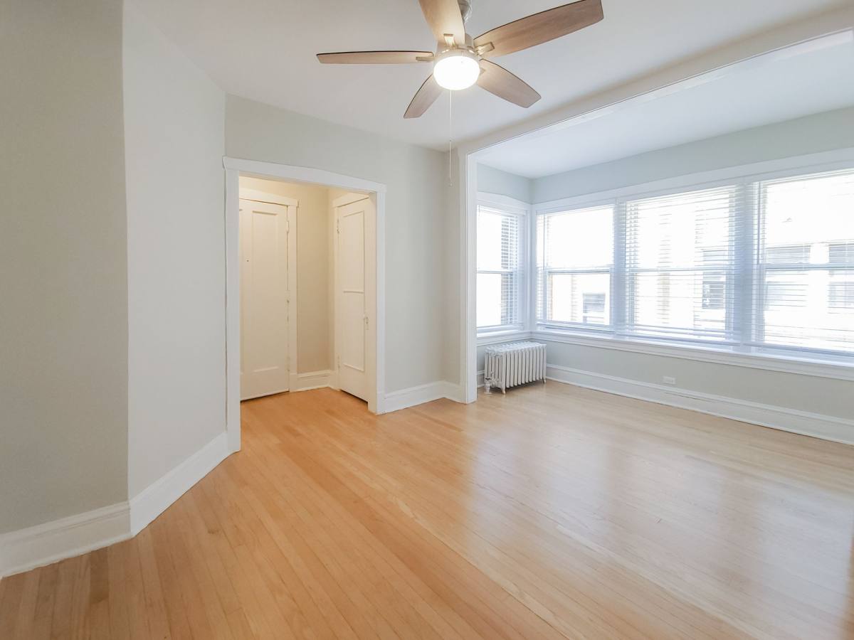 Apartment for rent at 5055 N Damen Ave, Chicago, IL 60625
