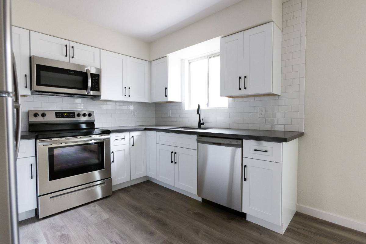 Apartment for rent at 85 W Willetta St, Phoenix, AZ 85003
