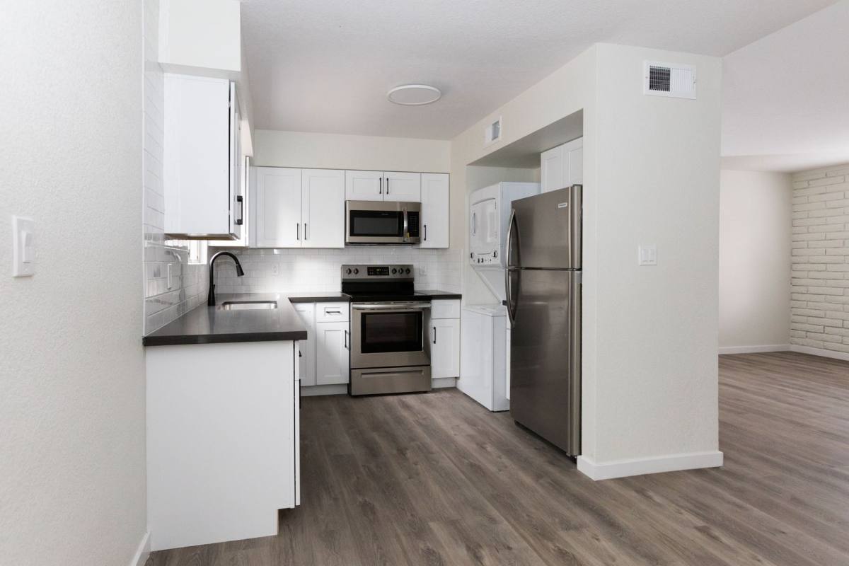 Apartment for rent at 85 W Willetta St, Phoenix, AZ 85003