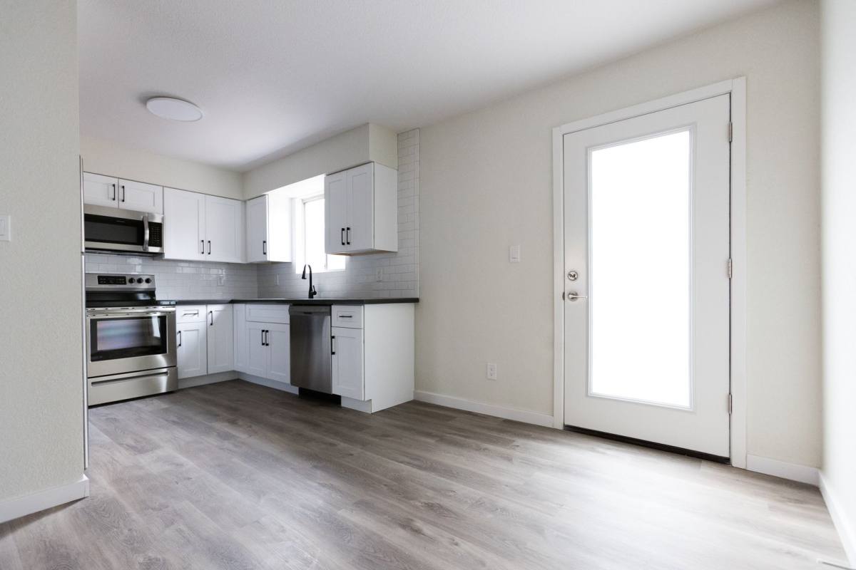 Apartment for rent at 85 W Willetta St, Phoenix, AZ 85003