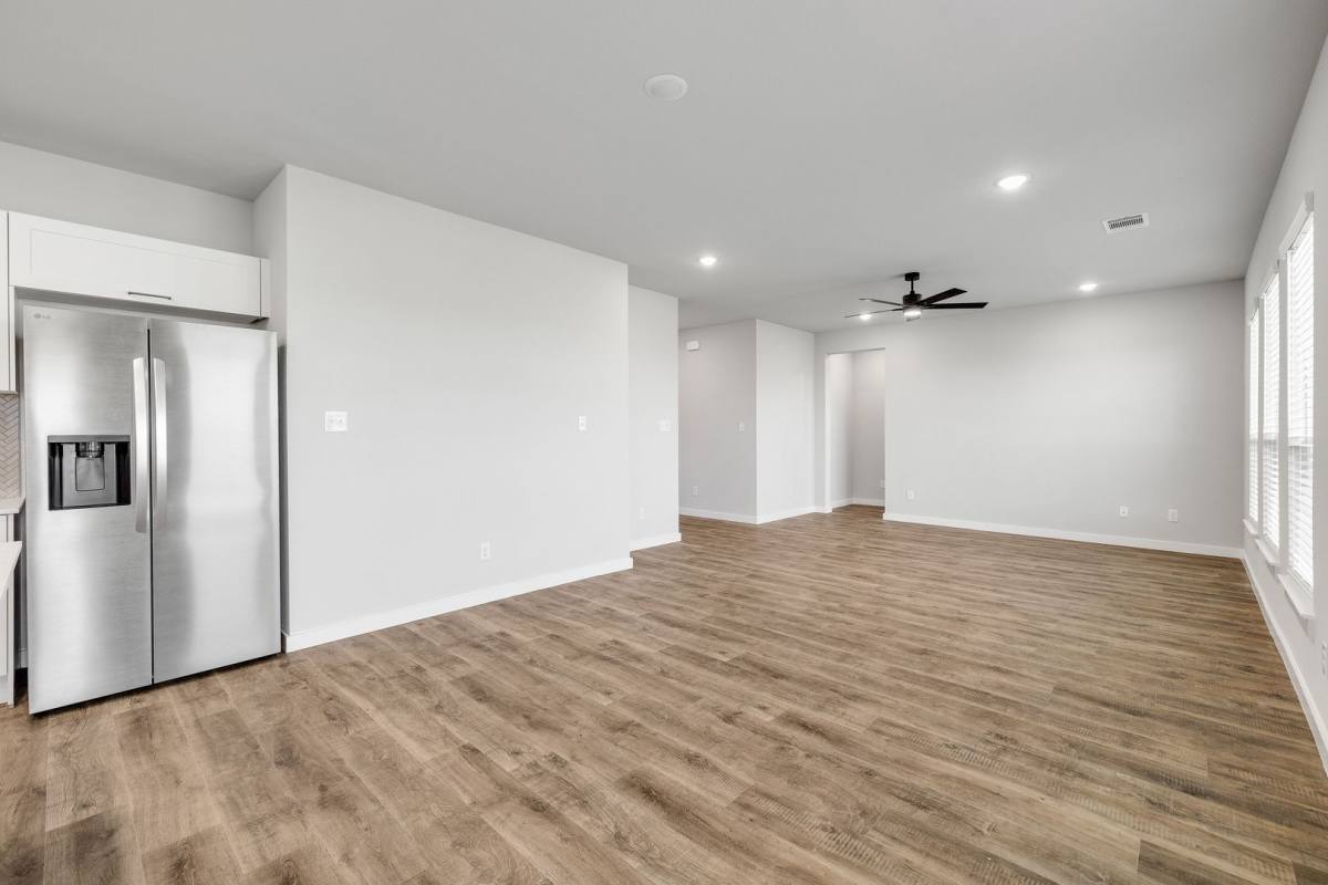 Townhouse for rent at 4000 Lecroy Court, Midlothian, TX 76065