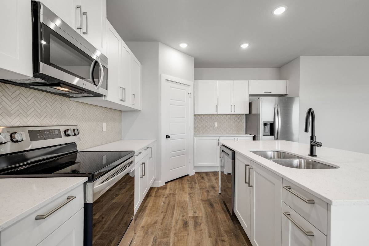 Townhouse for rent at 4000 Lecroy Court, Midlothian, TX 76065