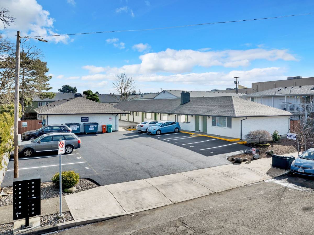 Apartment for rent at 1904-1924 SE 80th Ave, Portland, OR 97215
