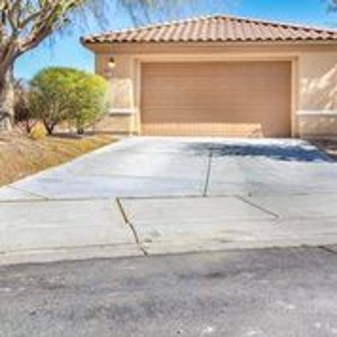 House for rent at 7020 Dipper Ave, North Las Vegas, NV 89084