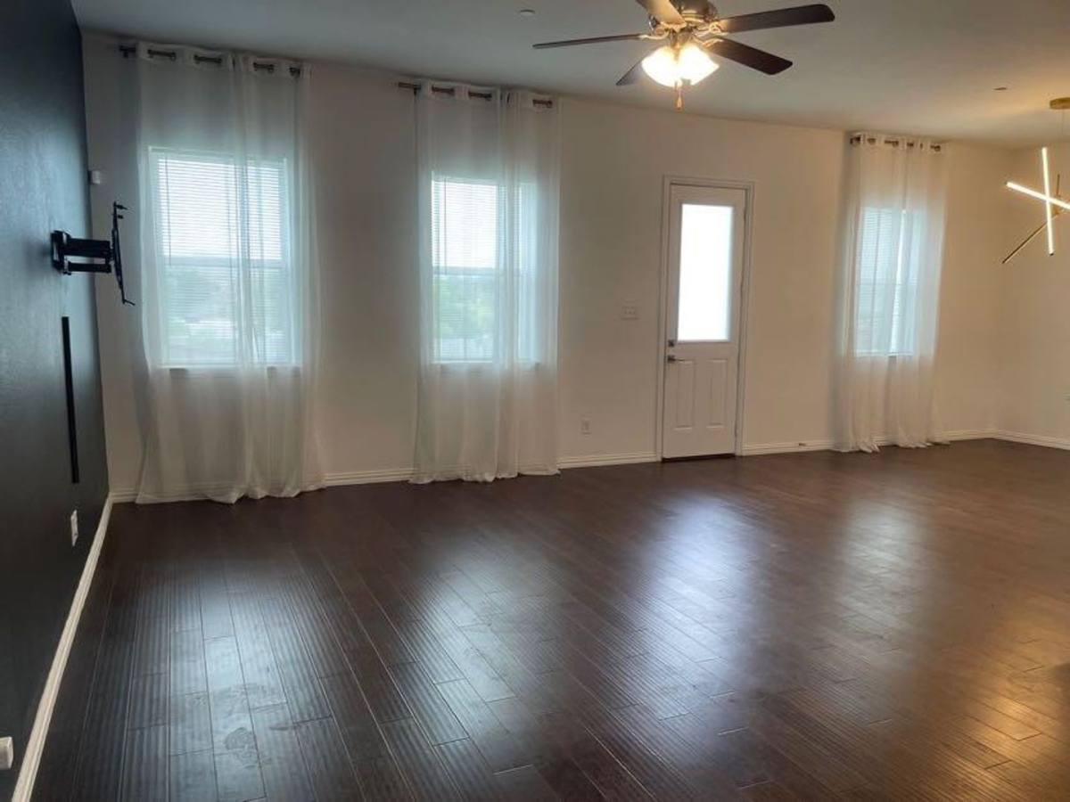 House for rent at 4342 Hebron St, Irving, TX 75061