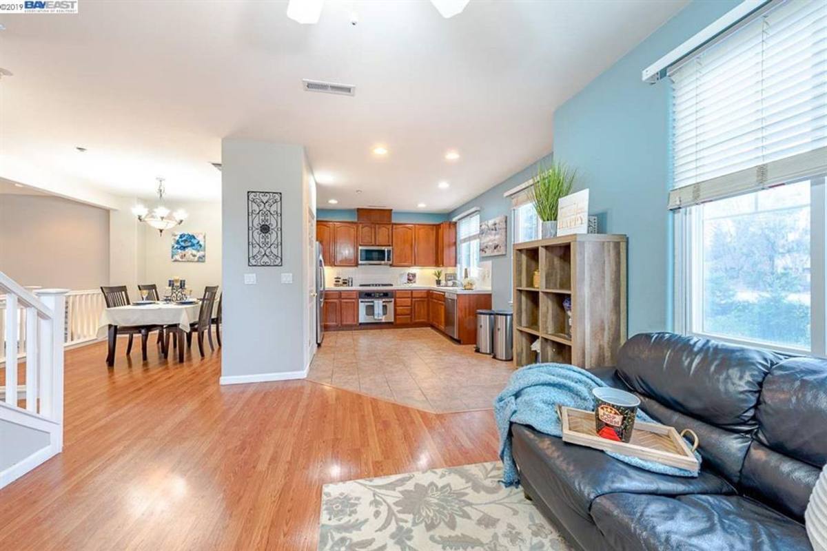 Townhouse for rent at 3574 Altamira Terrace, Fremont, CA 94536