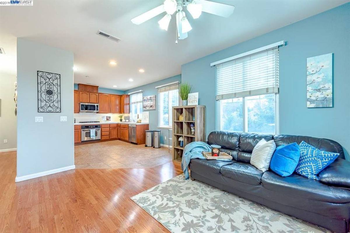 Townhouse for rent at 3574 Altamira Terrace, Fremont, CA 94536