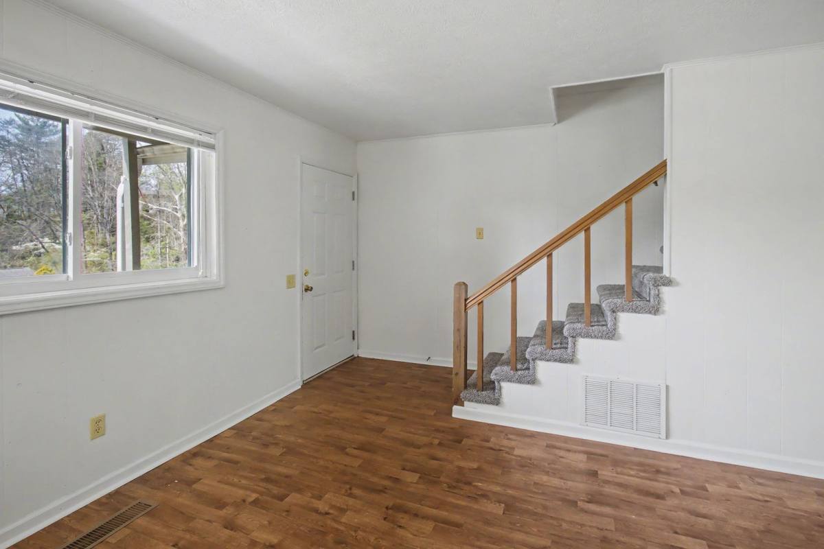 Apartment for rent at 15 Woodstone Dr, Weaverville, NC 28787