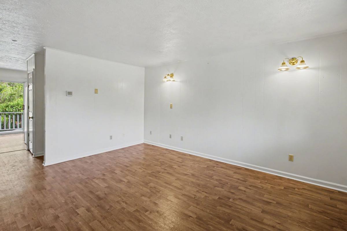 Apartment for rent at 15 Woodstone Dr, Weaverville, NC 28787