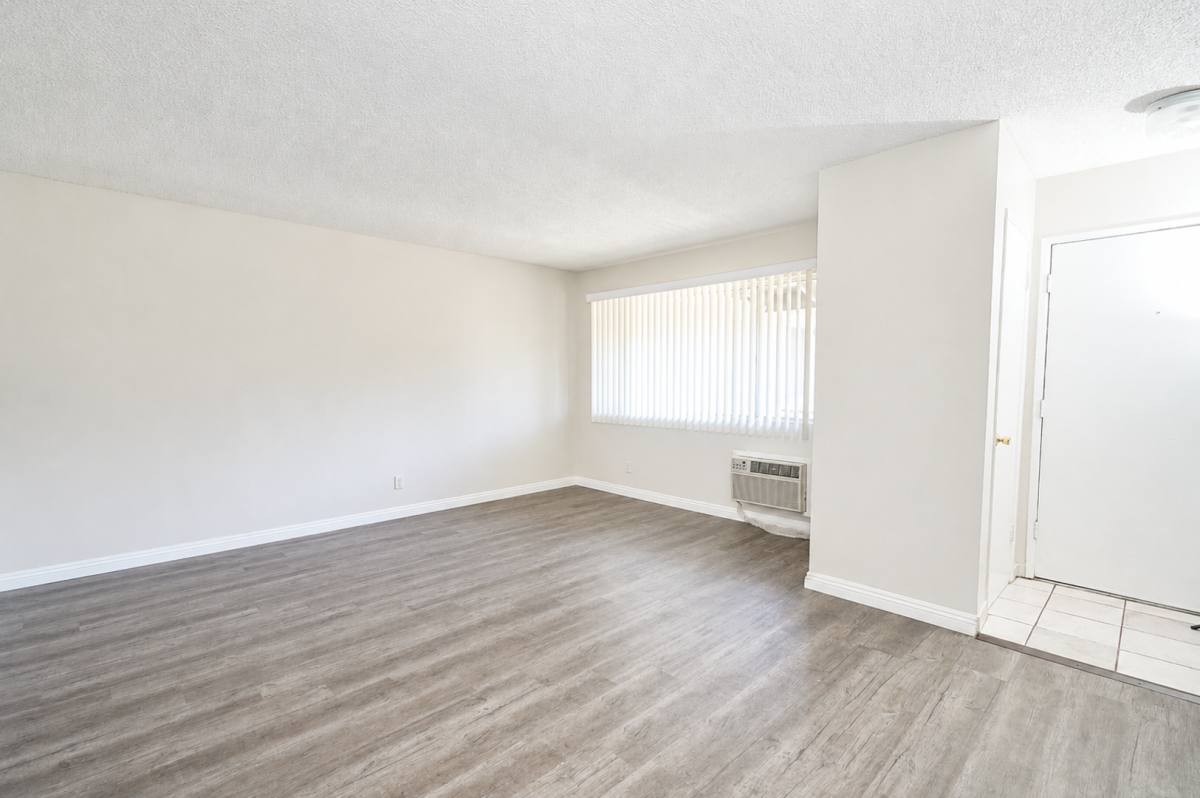 Apartment for rent at 571 E Richland St, Upland, CA 91786