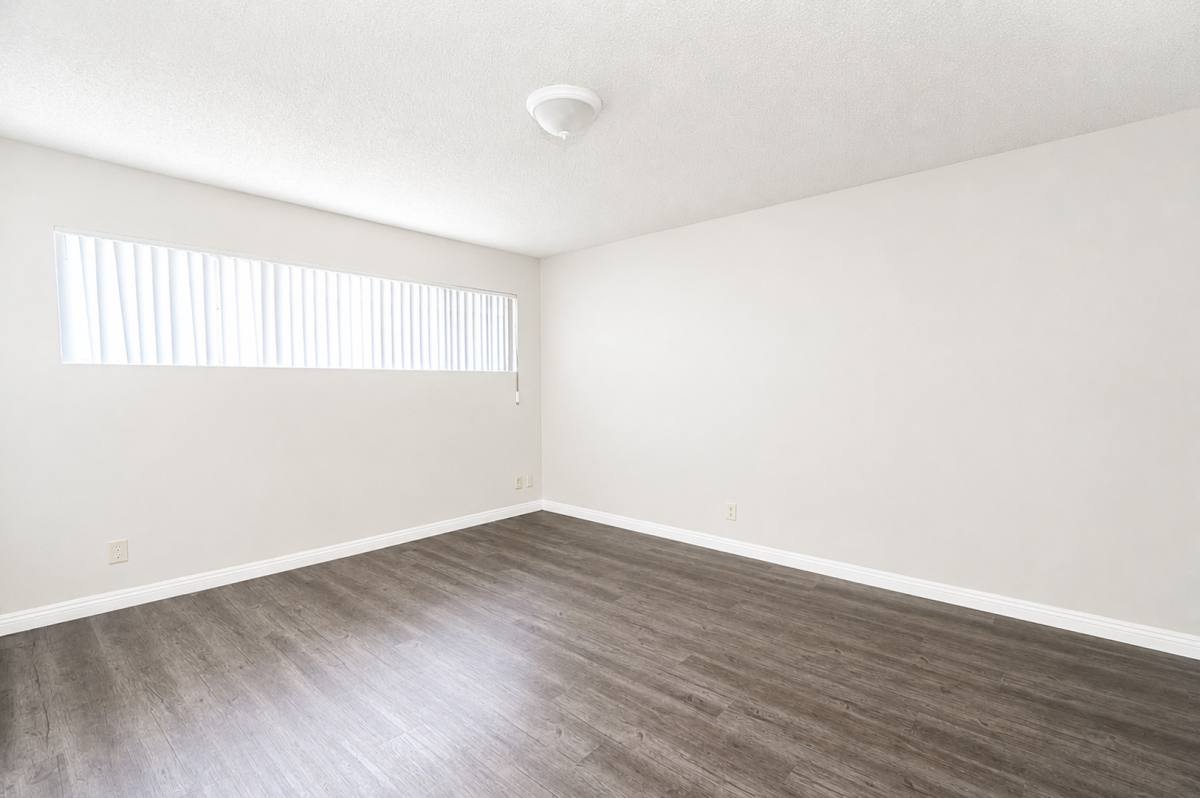 Apartment for rent at 571 E Richland St, Upland, CA 91786