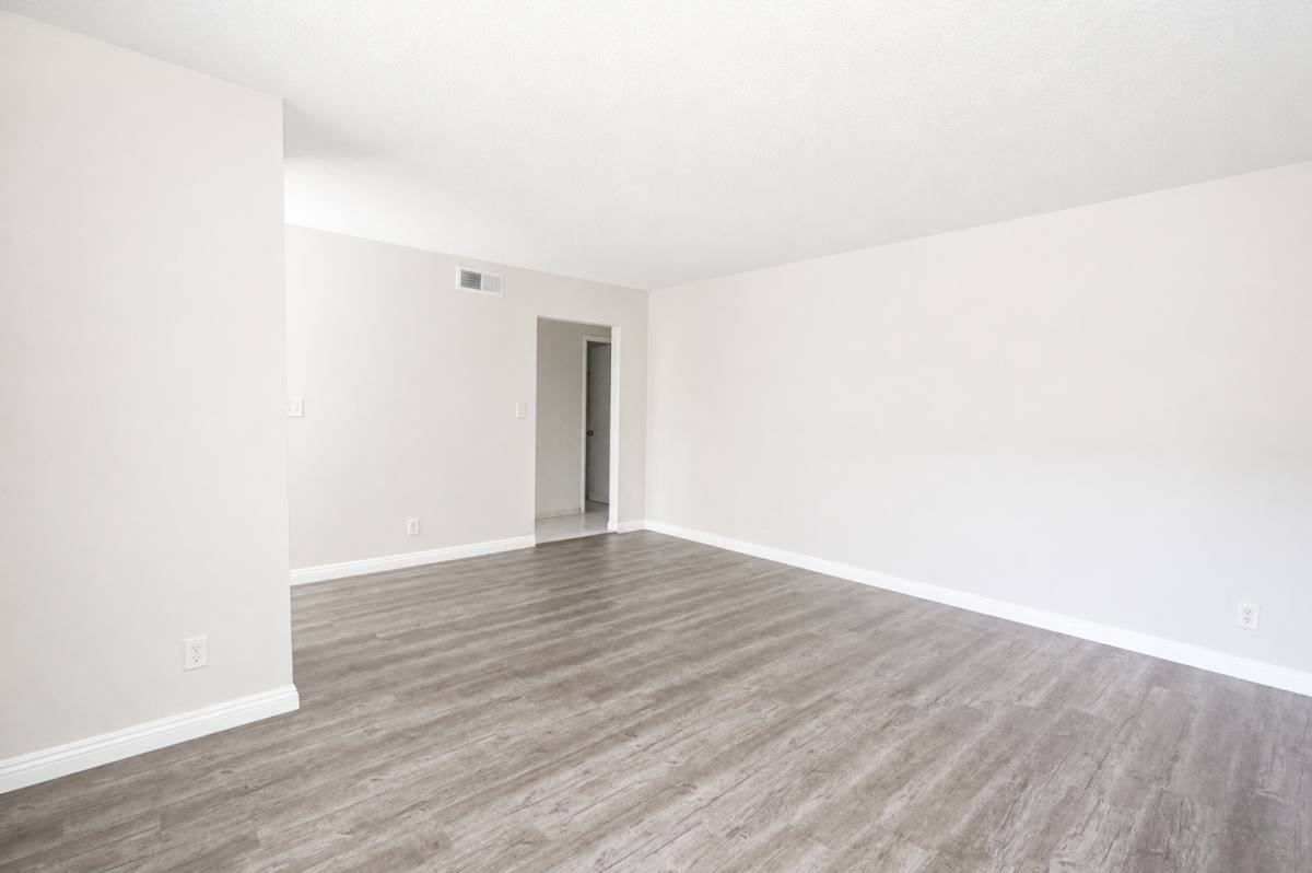Apartment for rent at 571 E Richland St, Upland, CA 91786