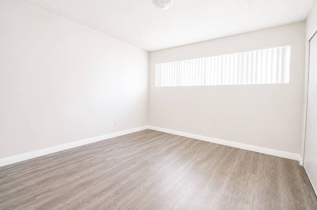 Apartment for rent at 571 E Richland St, Upland, CA 91786