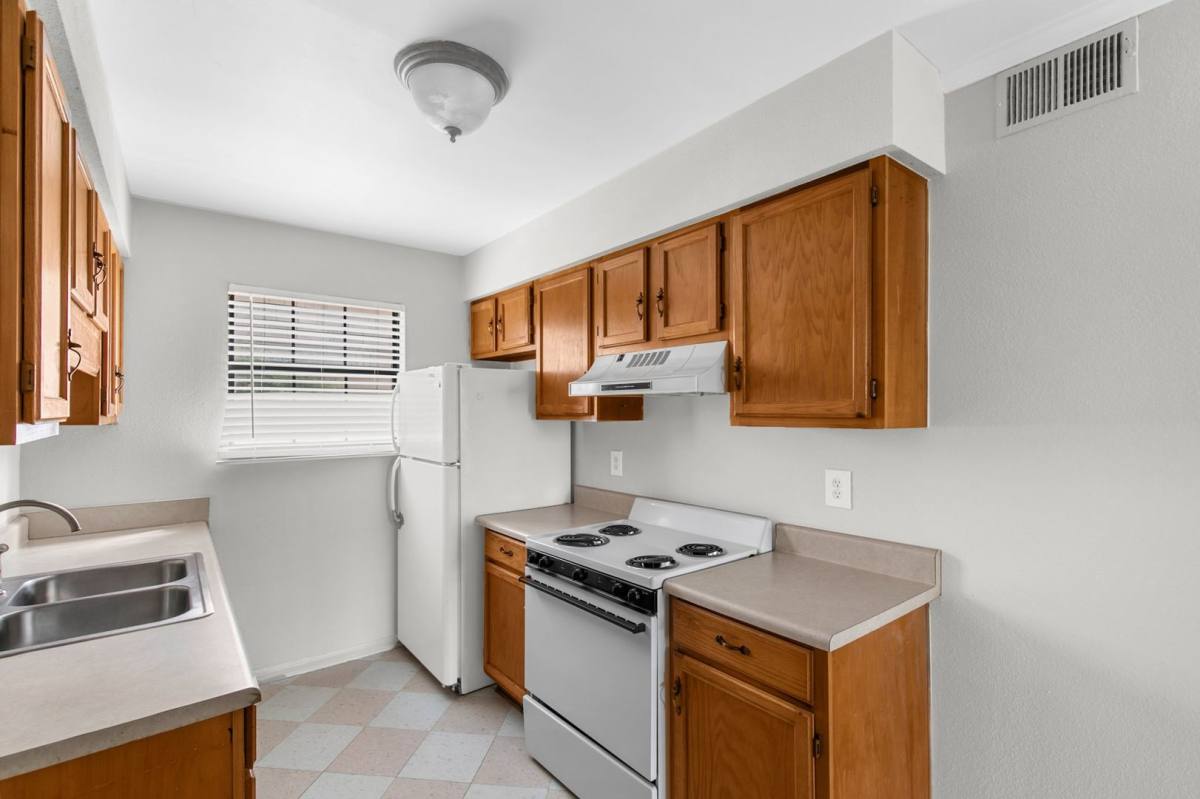 Apartment for rent at 909 30th St S, Birmingham, AL 35205